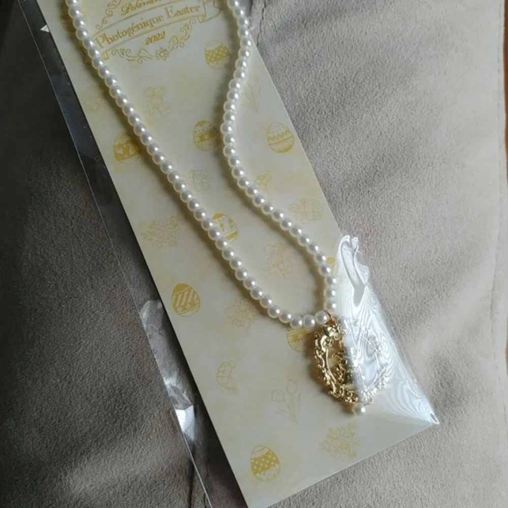 Easter Mimikyu pearl necklace - Picture 2 of 4